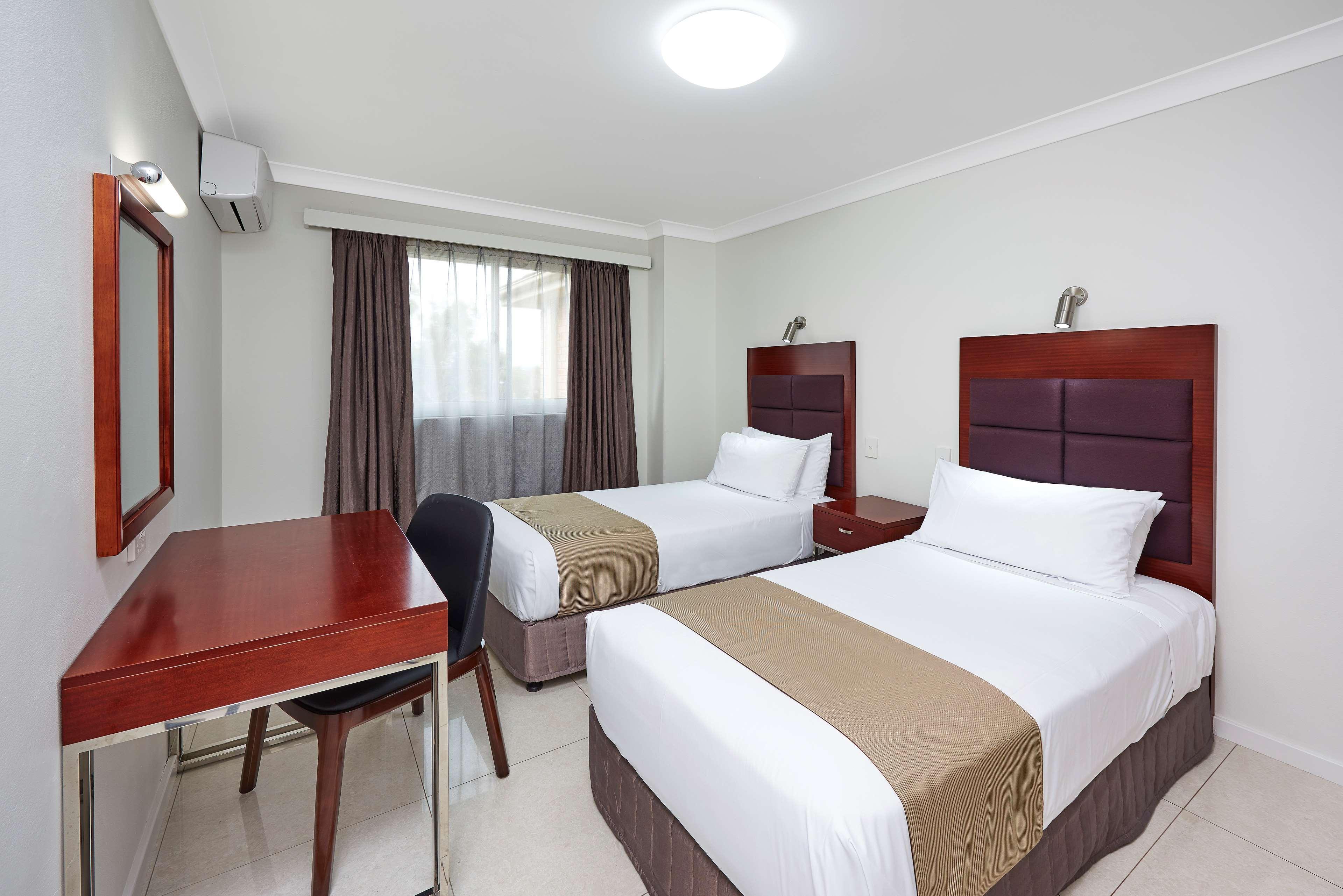 Best Western Casula Motor Inn Exterior foto