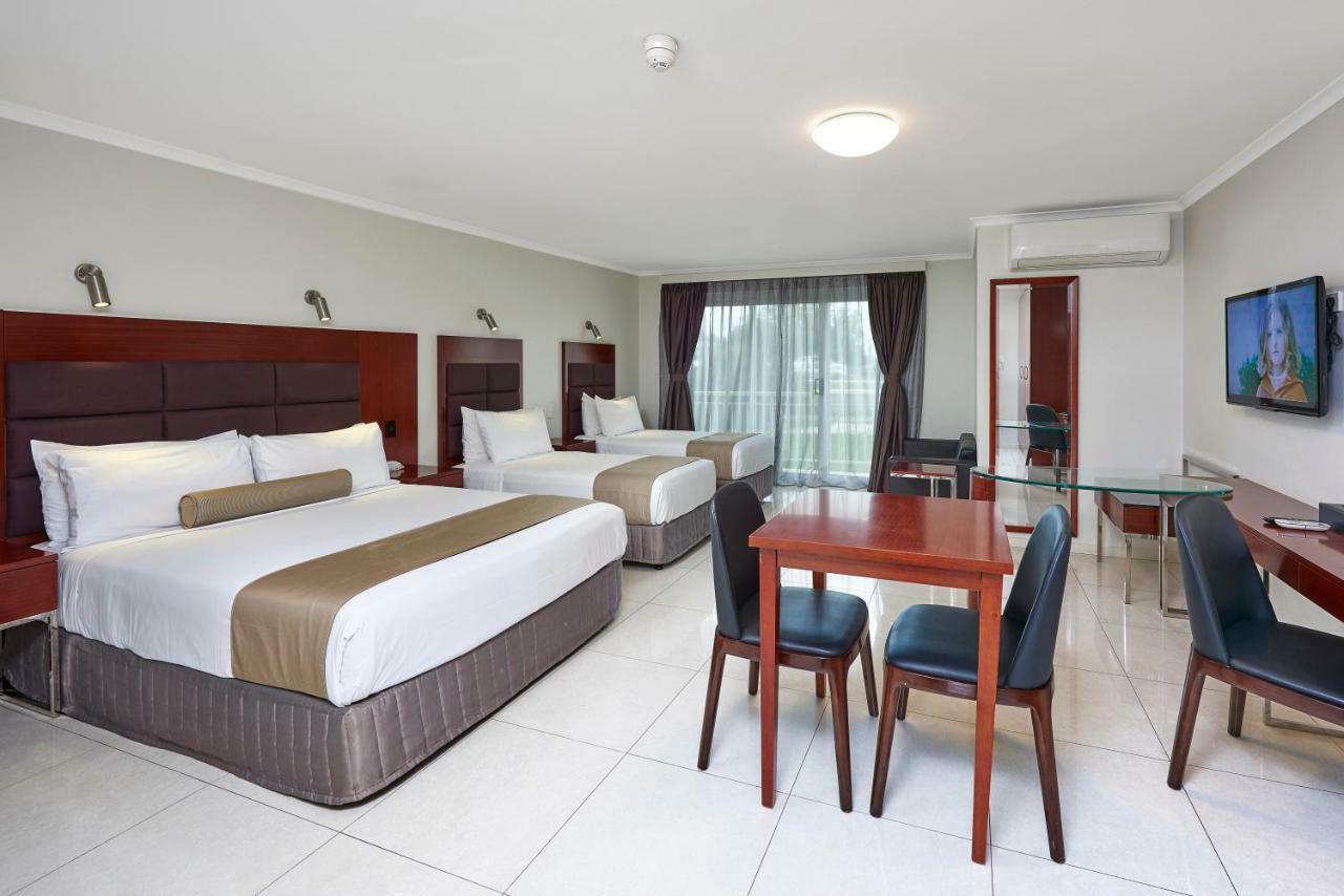Best Western Casula Motor Inn Exterior foto